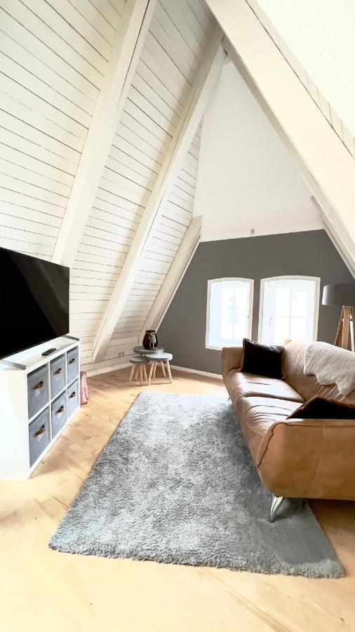 Gemuetliche Maisonettewohnung Mit Dachterrasse Am Schloss 올덴부르크 외부 사진